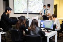 an image of Swinburne students using the Aviation Simulation lab