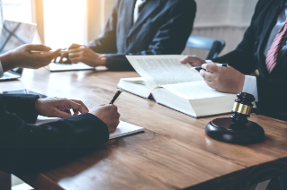 Bachelor of Laws / Bachelor of Arts