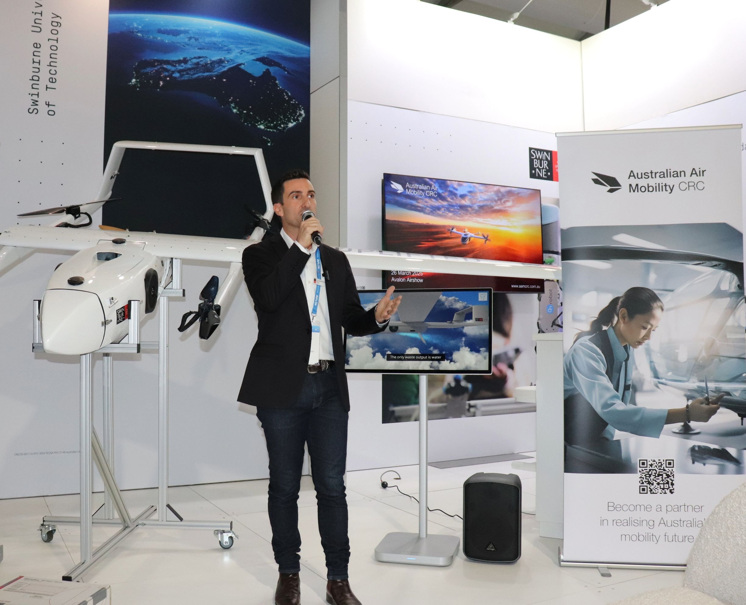Dr Adriano Di Pietro, our AIR Hub director, gave a tech talk on our next-gen GHOST drone and wingbox demo. 