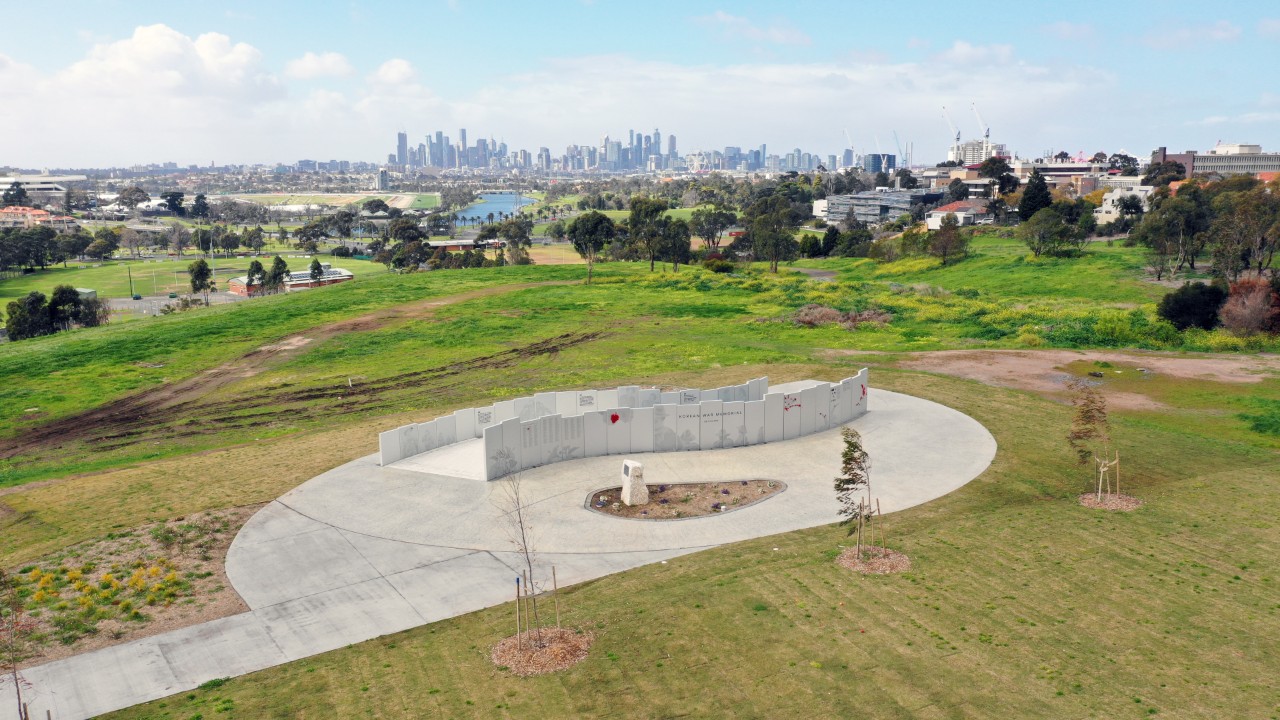 Korean War Memorial with skyline in view